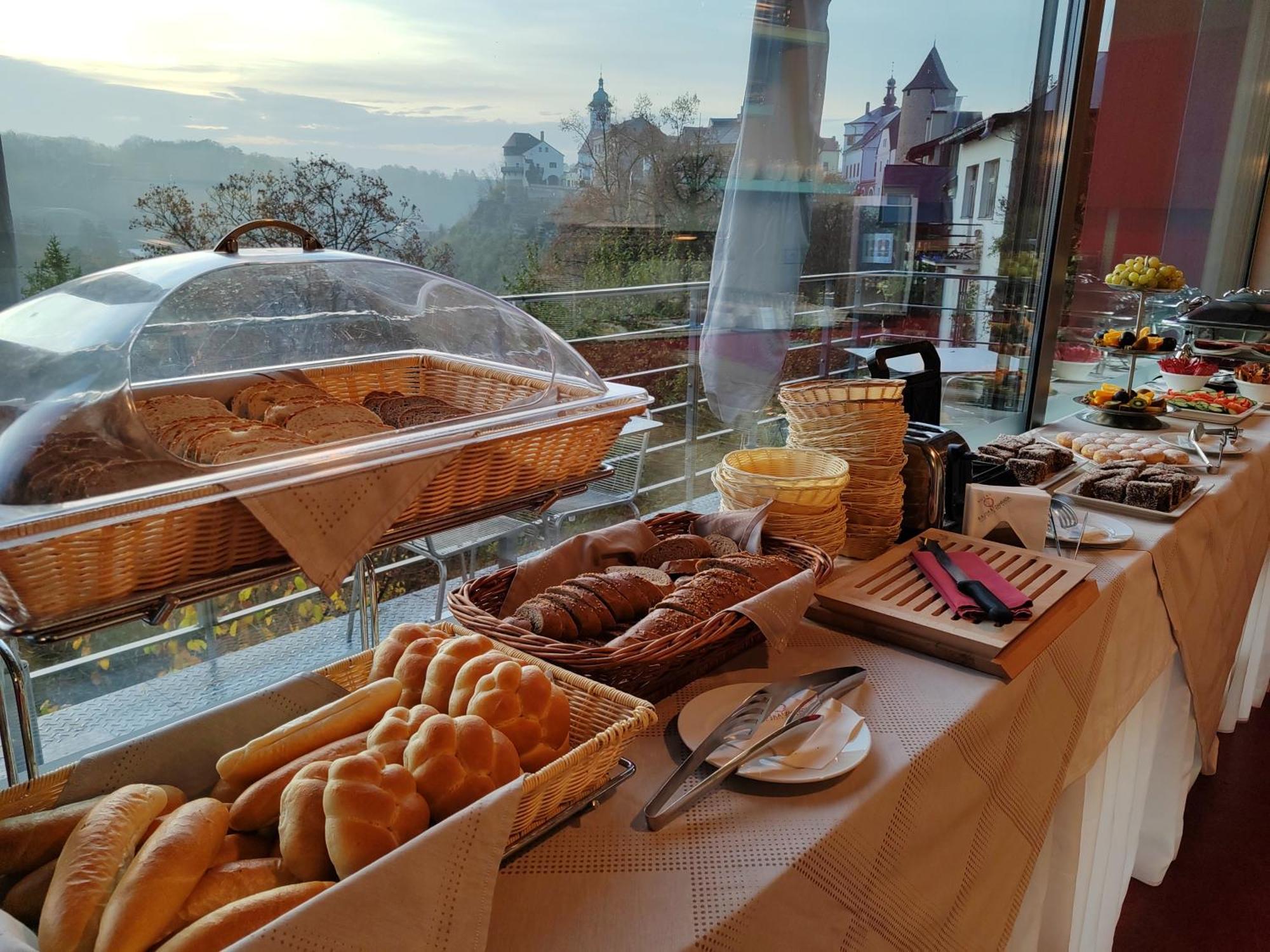 Hotel Rajska Zahrada Nové Město nad Metují Eksteriør bilde