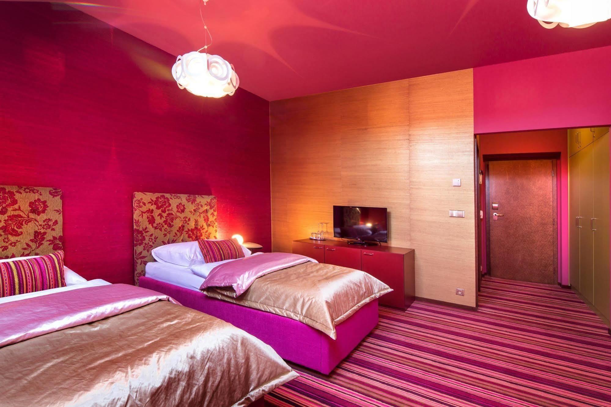 Hotel Rajska Zahrada Nové Město nad Metují Eksteriør bilde